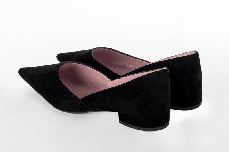 3&frasl;4 inch / 2 cm high block heels. Front view - Florence KOOIJMAN
